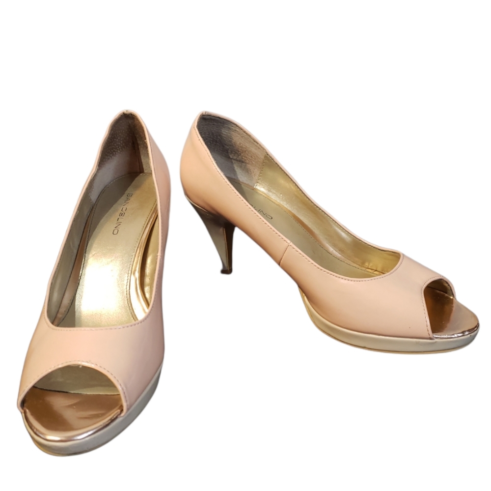 Patent leather high heels by BANDOLINO two tone light pink & cream size 10M